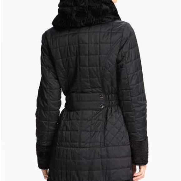 Reversible Storm Coat
LAUNDRY BY SHELLI SEGAL - Picture 2 of 3